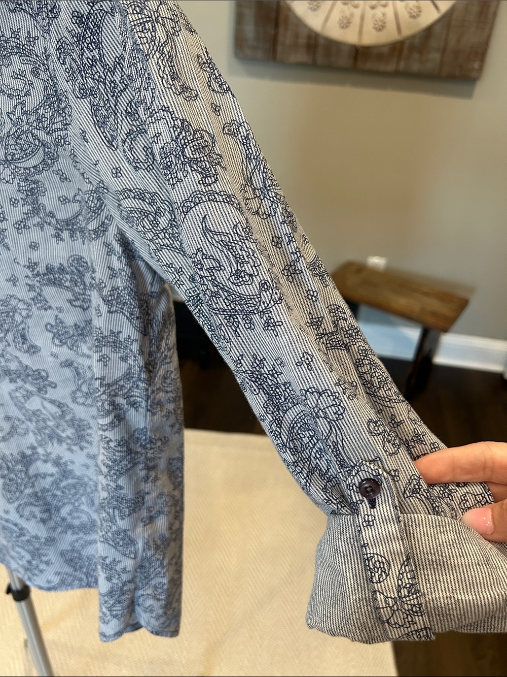 Talbots Navy Paisley Pullover Shirt / Great lightweight cotton fabric / sz small - Picture 4 of 6